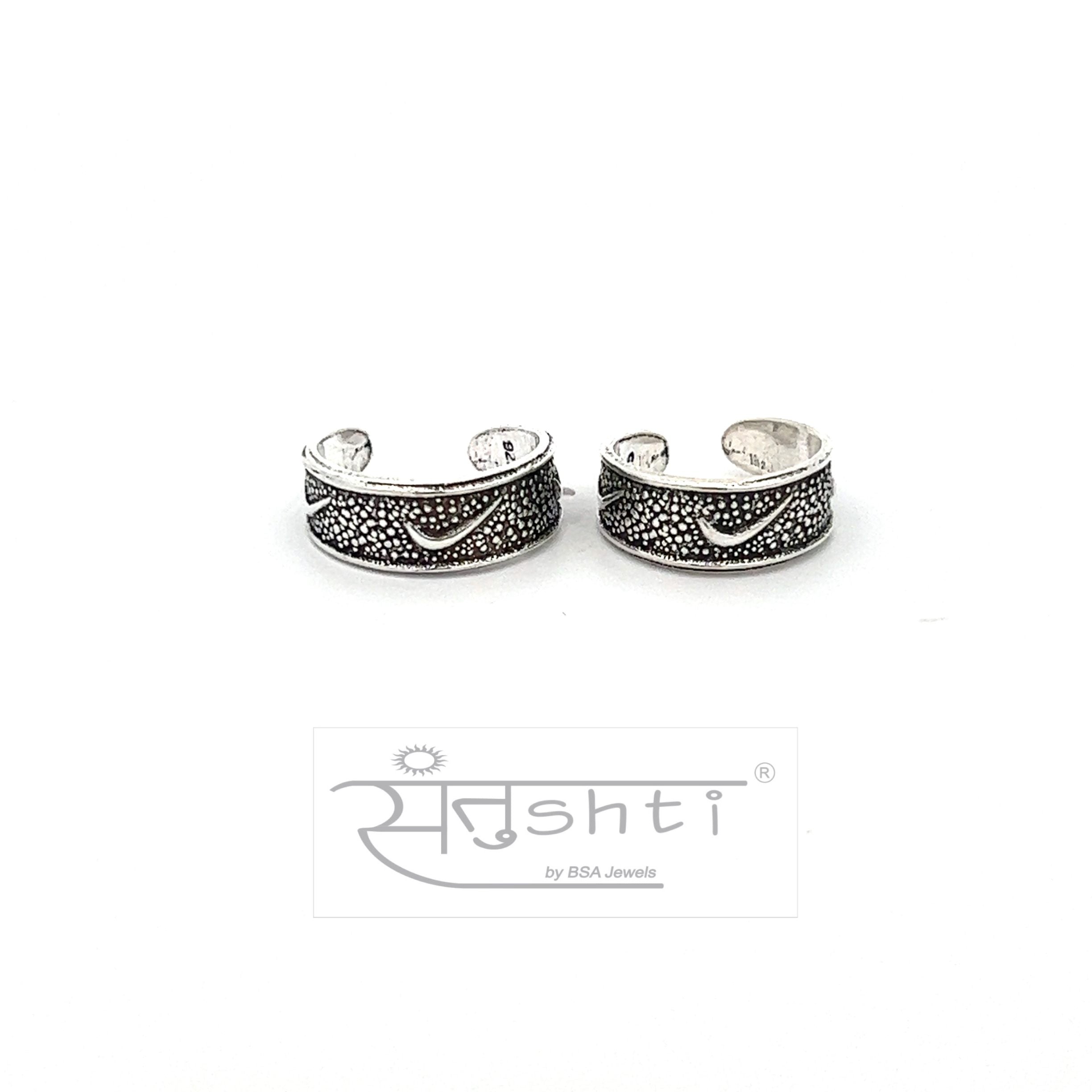 Silver Effortless Band Toe Ring
